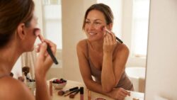 Blush Placement Method Subtly Reshapes Facial Appearance After Age 30