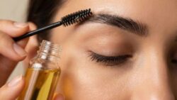 Daily Castor Oil Care Boosts Lash Length and Brow Density Naturally