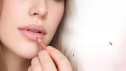 Lip Definition Trick: The Precise Liner Technique That Enhances Fullness Without Heavy Overlining